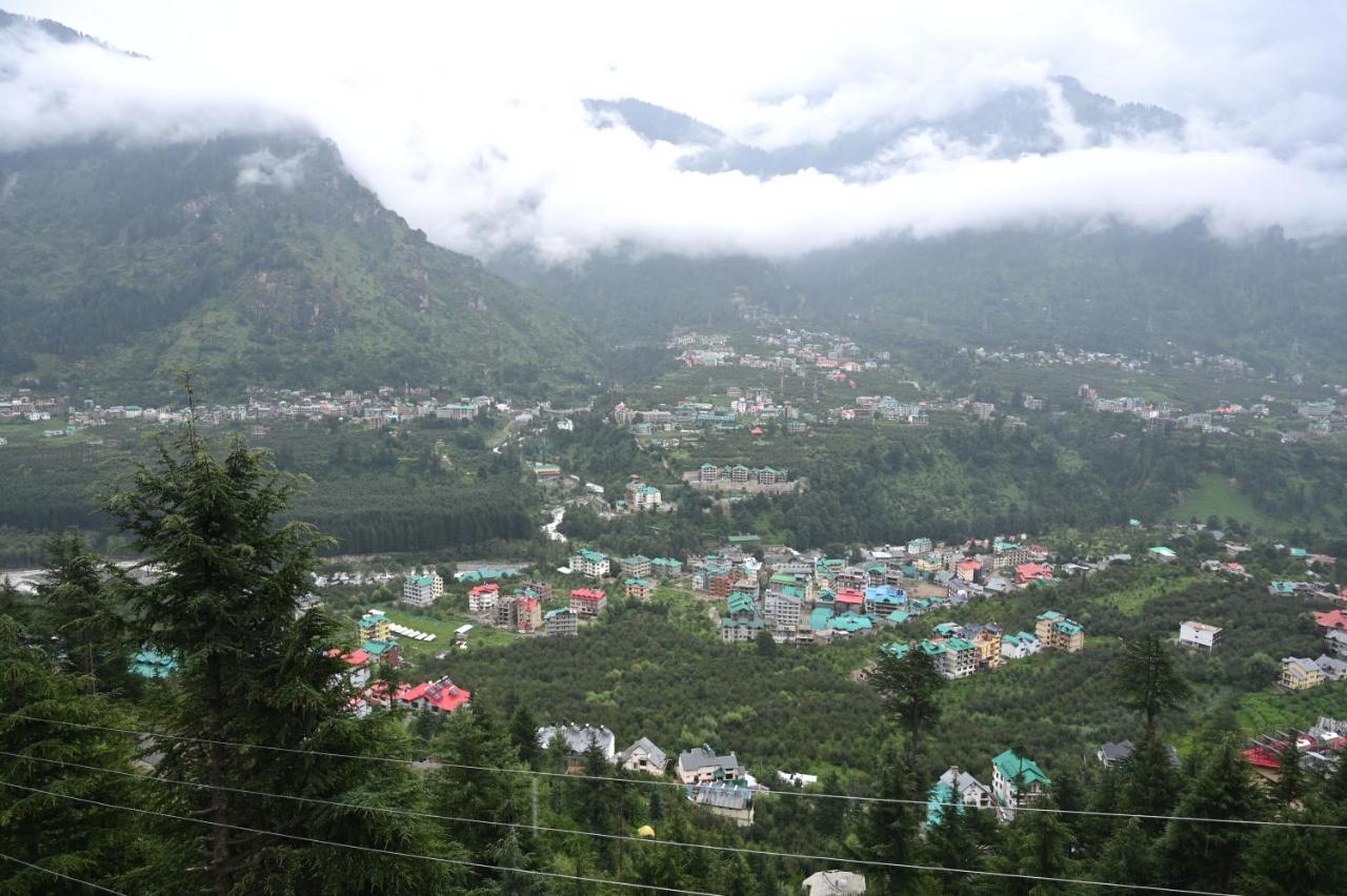 Highq Manali Hotel Exterior photo