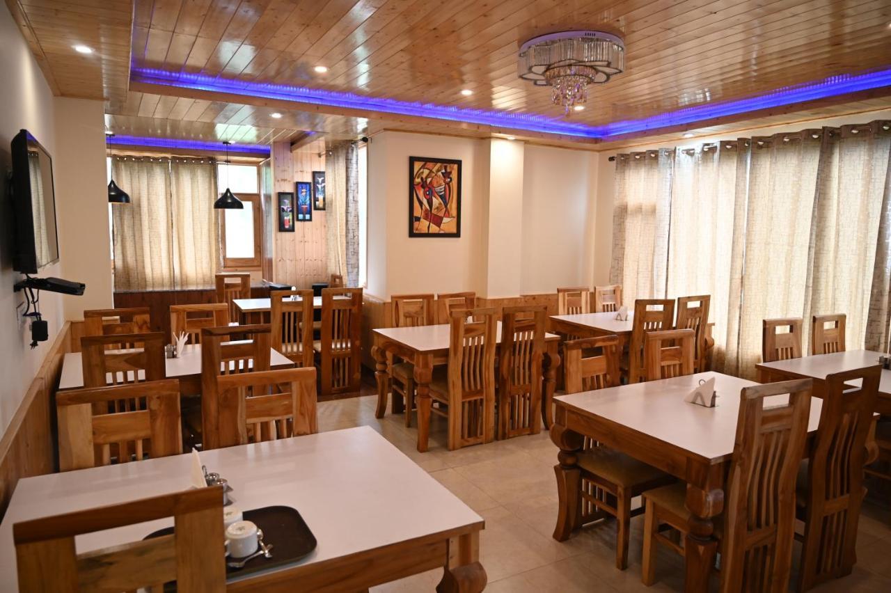 Highq Manali Hotel Exterior photo