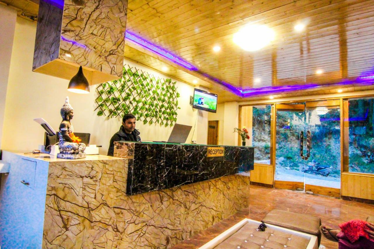 Highq Manali Hotel Exterior photo