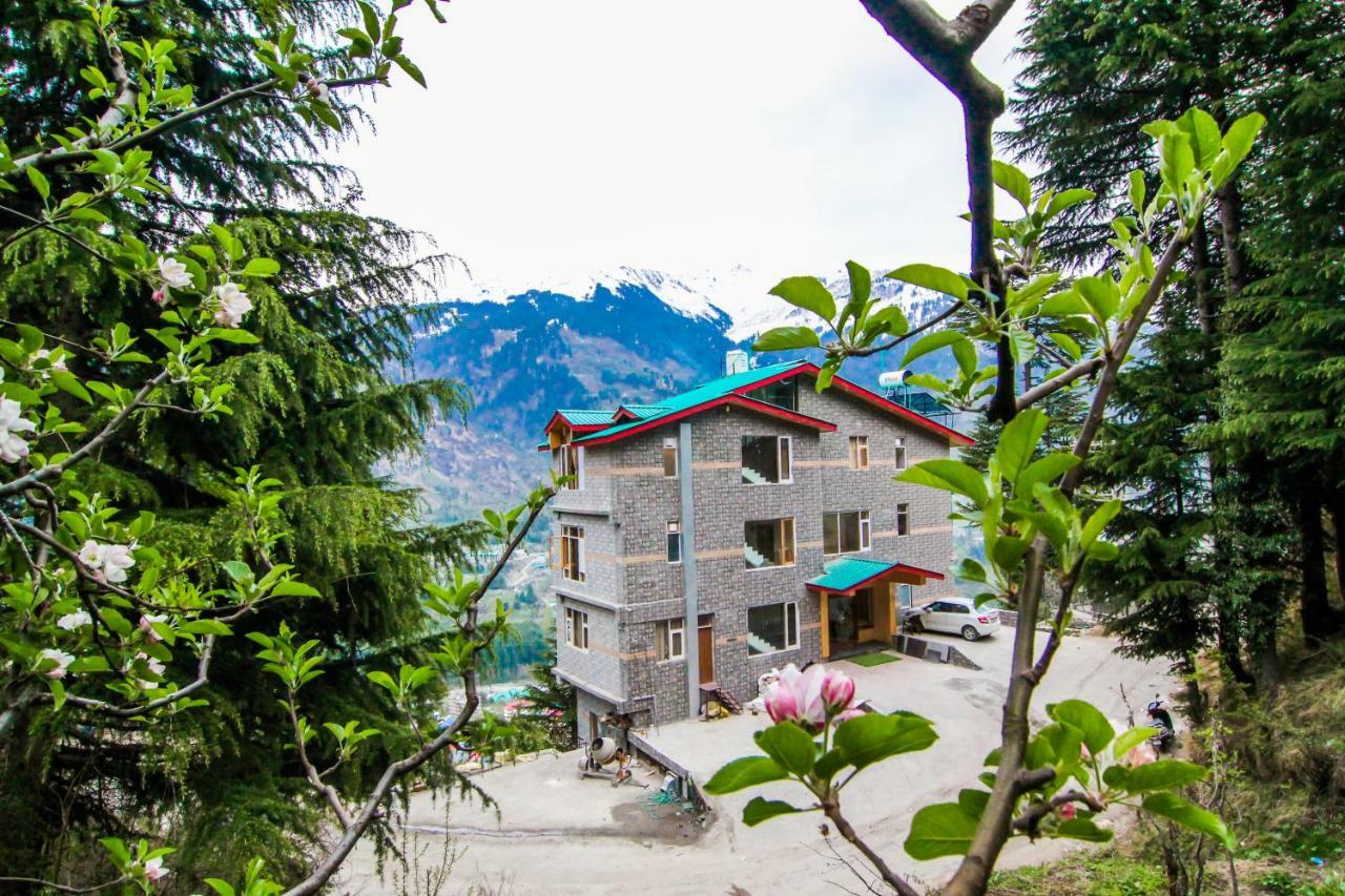 Highq Manali Hotel Exterior photo