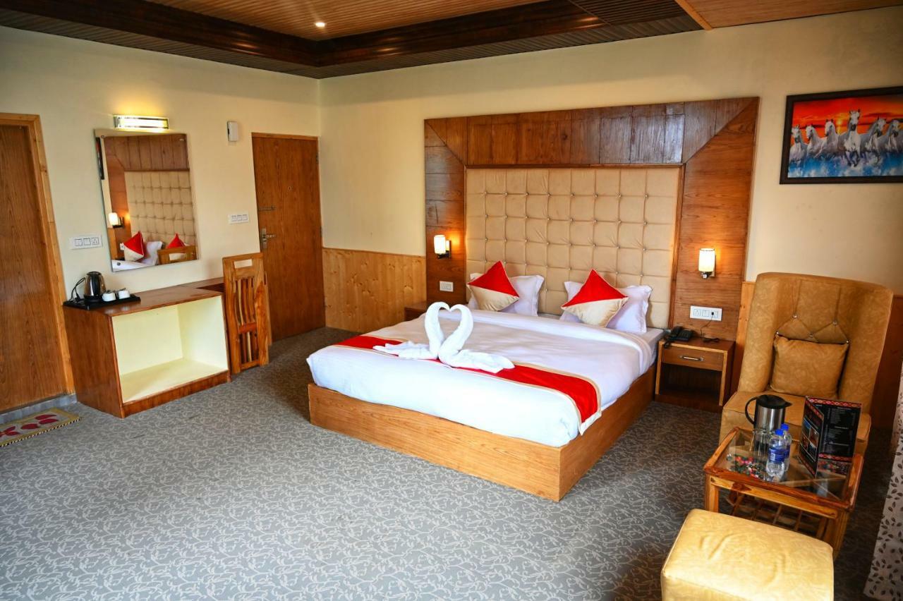 Highq Manali Hotel Exterior photo