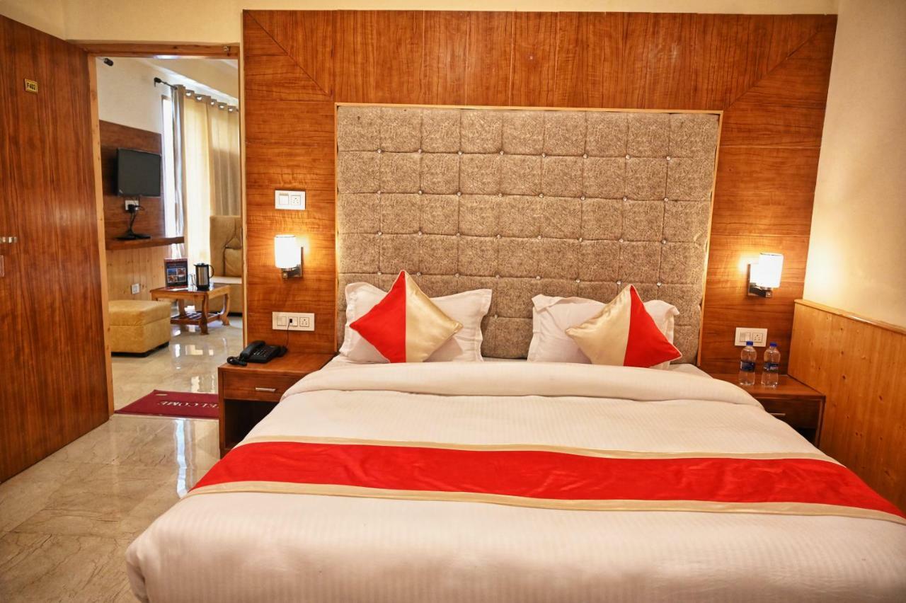 Highq Manali Hotel Exterior photo