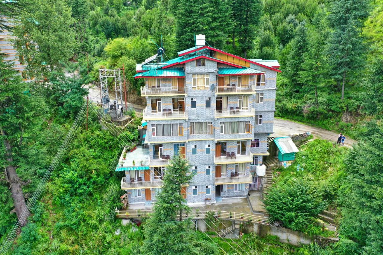 Highq Manali Hotel Exterior photo